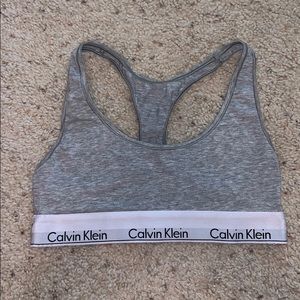 CALVIN KLEIN SPORTS BRA